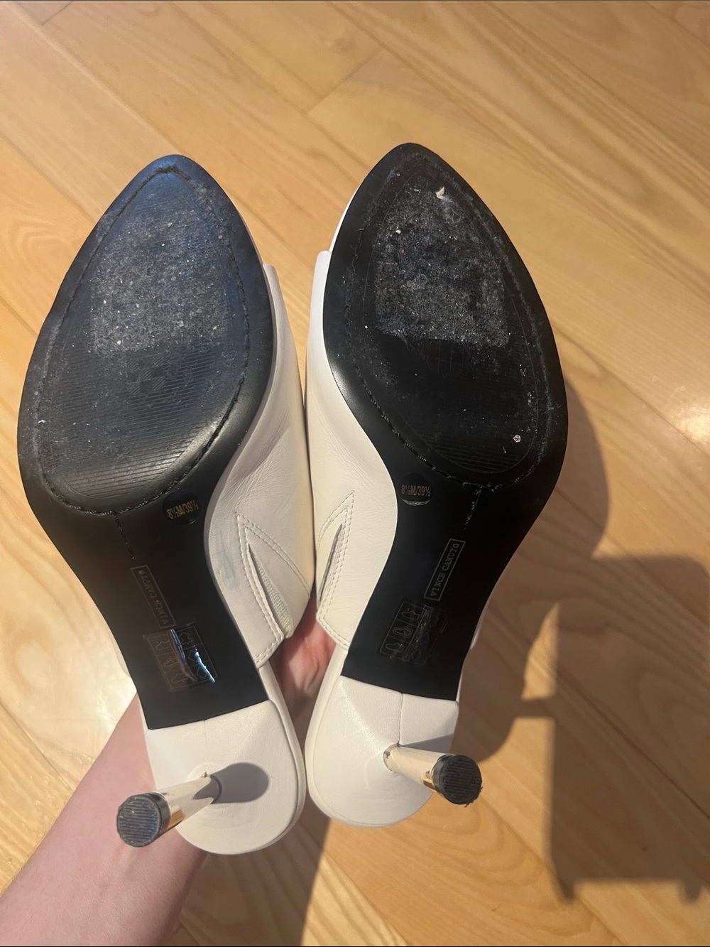 Vince Camuto Pileesa White Leather Mules Slides Sandal Silver Metal Heel 8.5 - Picture 8 of 9